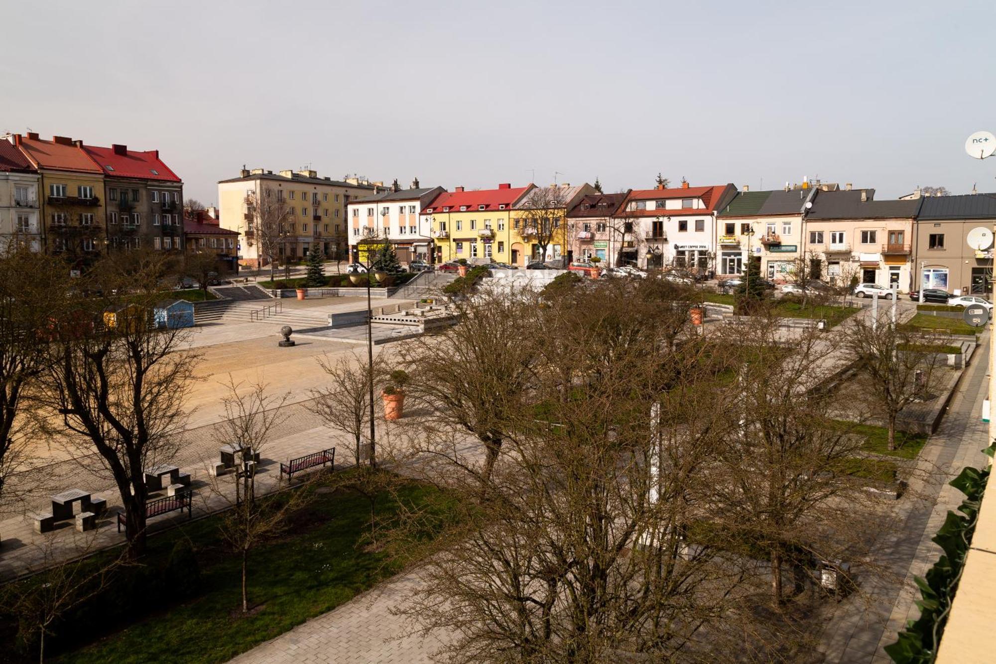 Ostrowiec Świętokrzyski Apartament Rynek 10 מראה חיצוני תמונה